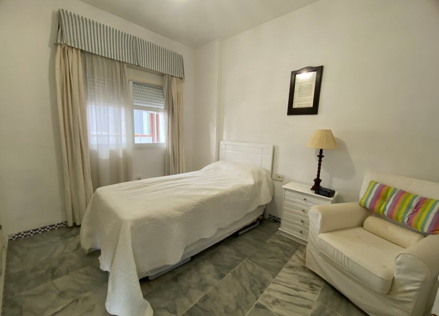 Resale - Apartment - Middle Floor Apartment - Fuengirola - Fuengirola Centro