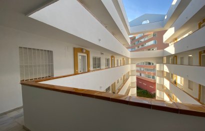 Resale - Apartment - Middle Floor Apartment - Fuengirola - Fuengirola Centro