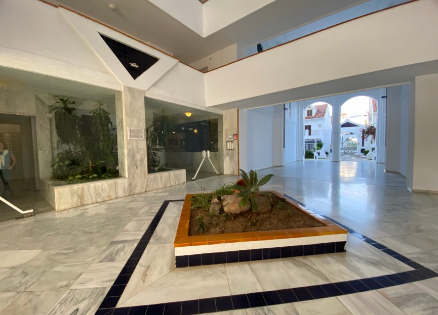 Resale - Apartment - Middle Floor Apartment - Fuengirola - Fuengirola Centro