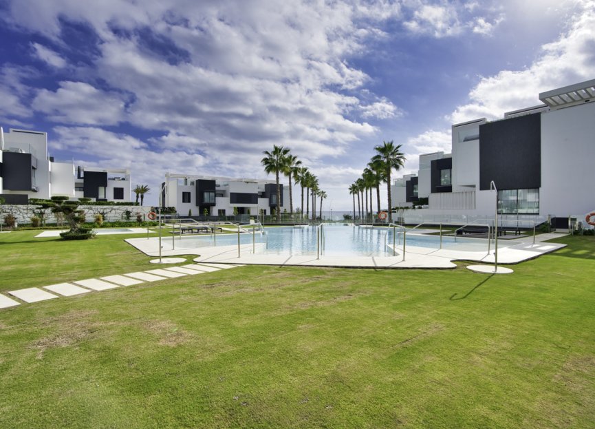 Reventa - House - Semi-Detached House - Estepona - Estepona Centro