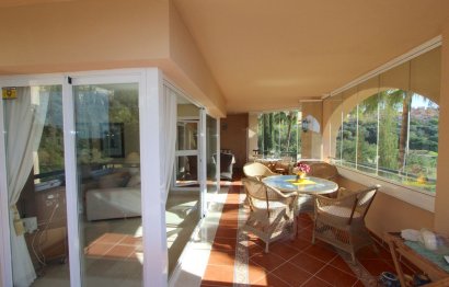 Resale - Apartment - Middle Floor Apartment - Marbella - Elviria