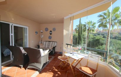 Resale - Apartment - Middle Floor Apartment - Marbella - Elviria