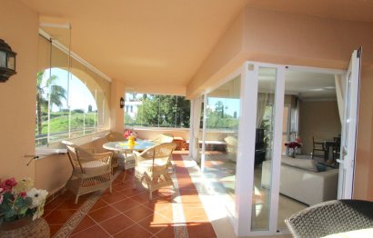 Resale - Apartment - Middle Floor Apartment - Marbella - Elviria