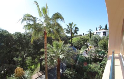 Resale - Apartment - Middle Floor Apartment - Marbella - Elviria