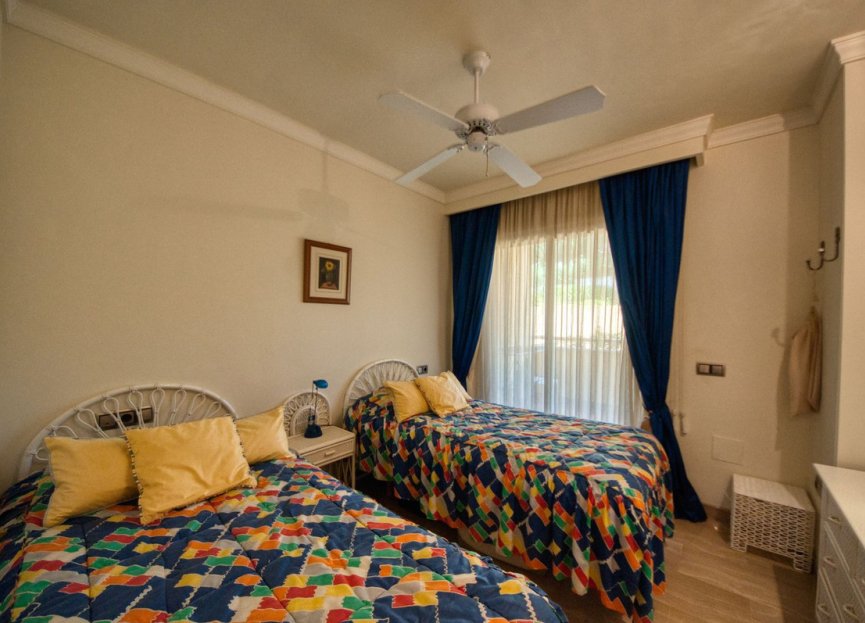 Resale - Ground floor apartment - Marbella - Sierra Blanca