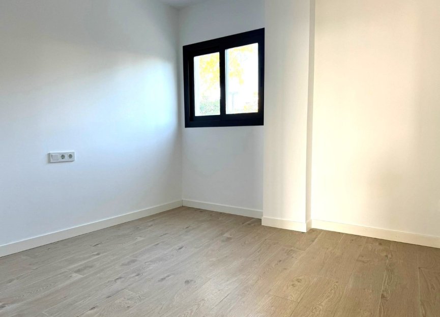 Resale - Ground floor apartment - Estepona - Estepona Centro