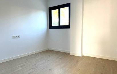 Resale - Ground floor apartment - Estepona - Estepona Centro