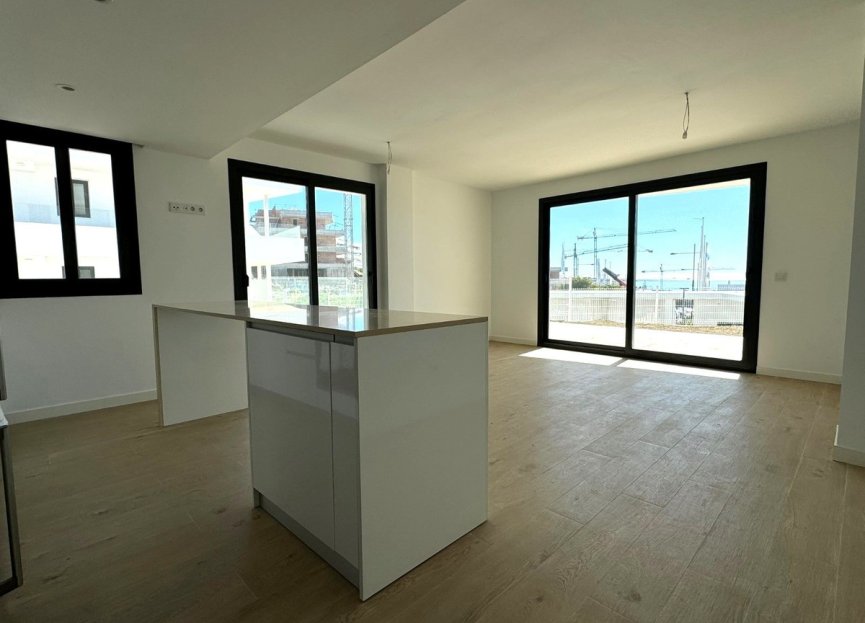 Resale - Ground floor apartment - Estepona - Estepona Centro