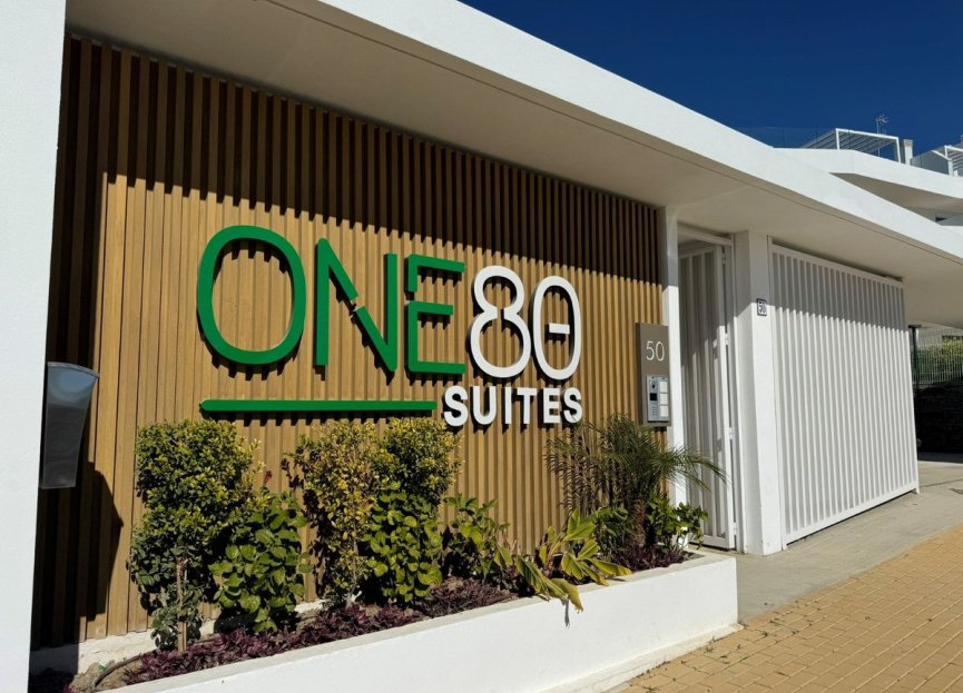 Resale - Ground floor apartment - Estepona - Estepona Centro