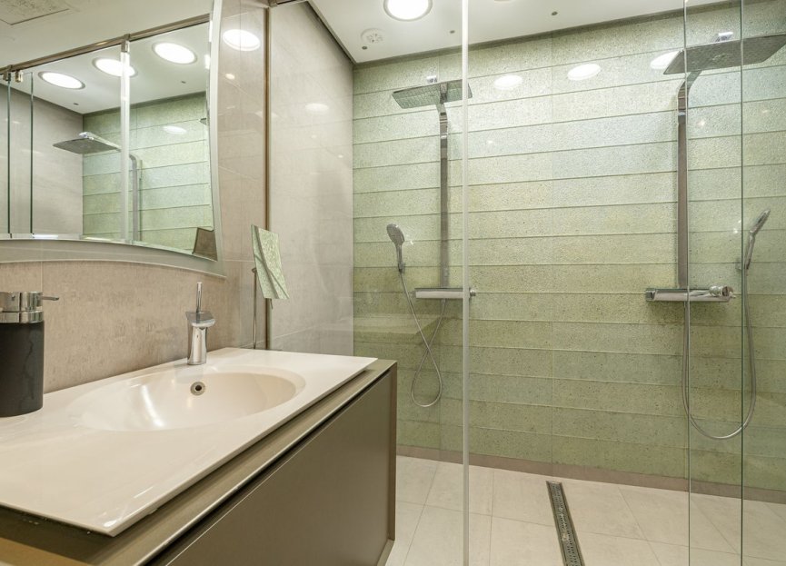 Resale - Ground floor apartment - Marbella - Nueva Andalucia