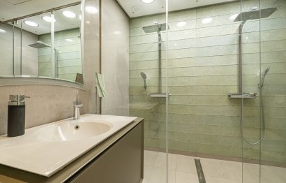 Resale - Ground floor apartment - Marbella - Nueva Andalucia