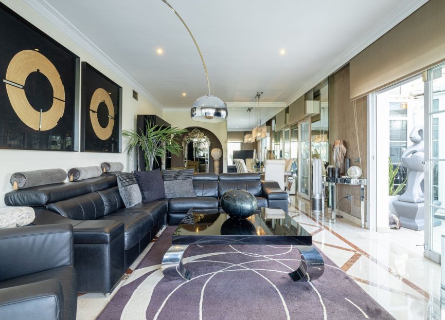 Resale - Ground floor apartment - Marbella - Nueva Andalucia