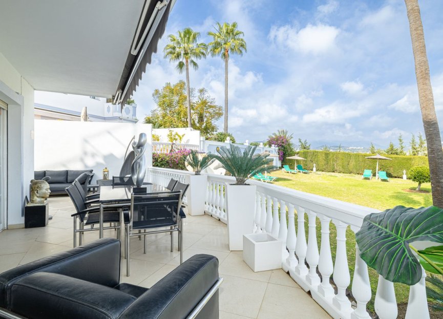 Resale - Ground floor apartment - Marbella - Nueva Andalucia
