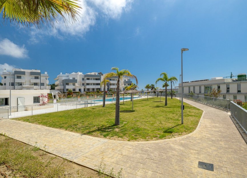 Resale - Ground floor apartment - Estepona - Estepona Centro