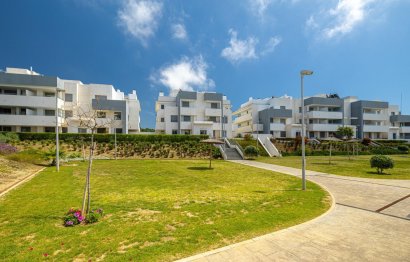 Resale - Ground floor apartment - Estepona - Estepona Centro