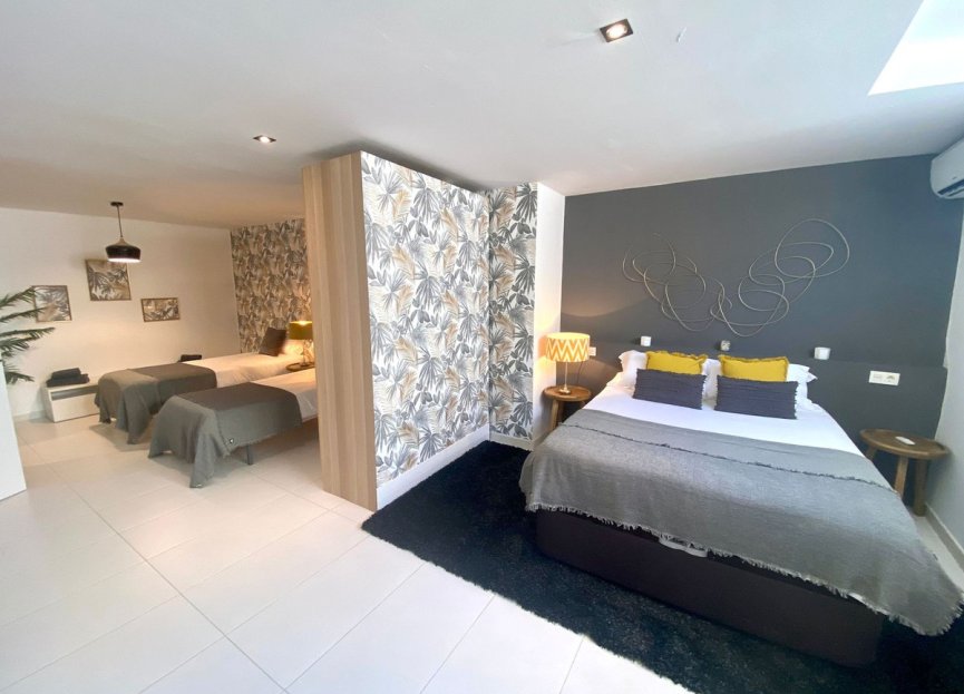 Reventa - House - Detached Villa - Marbella - Nueva Andalucia