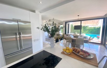 Reventa - House - Detached Villa - Marbella - Nueva Andalucia