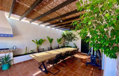 Reventa - House - Detached Villa - Marbella - Nueva Andalucia