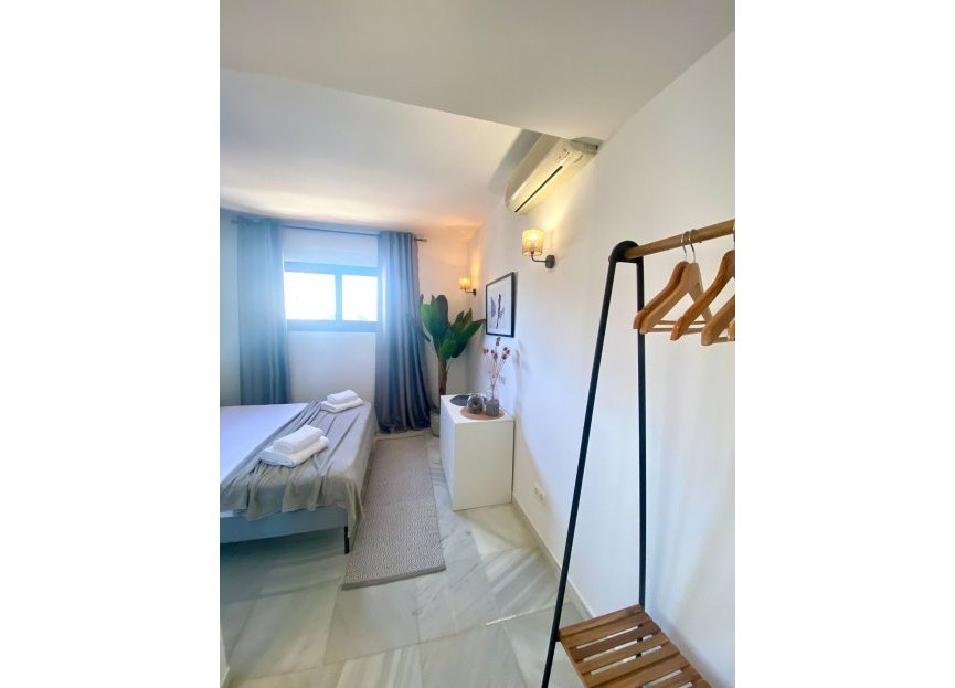 Reventa - House - Detached Villa - Marbella - Nueva Andalucia