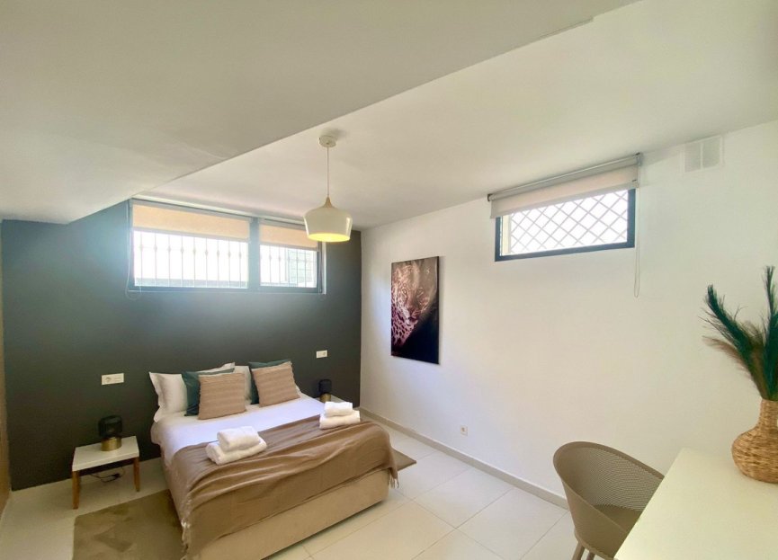 Reventa - House - Detached Villa - Marbella - Nueva Andalucia