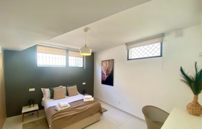 Reventa - House - Detached Villa - Marbella - Nueva Andalucia