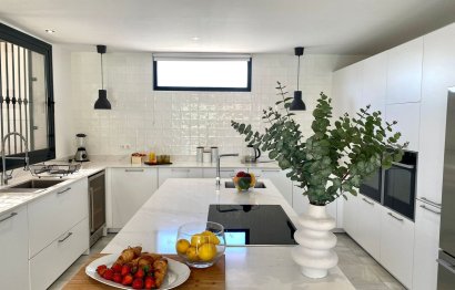 Reventa - House - Detached Villa - Marbella - Nueva Andalucia