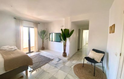 Reventa - House - Detached Villa - Marbella - Nueva Andalucia