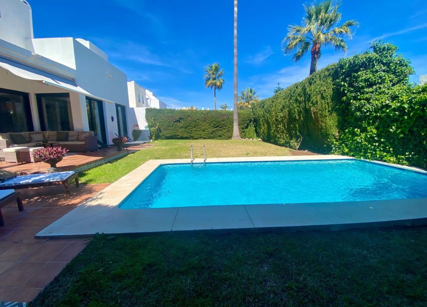 Reventa - House - Detached Villa - Marbella - Nueva Andalucia