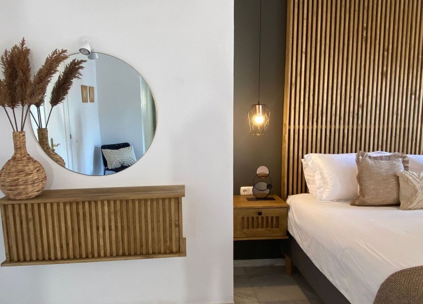 Reventa - House - Detached Villa - Marbella - Nueva Andalucia