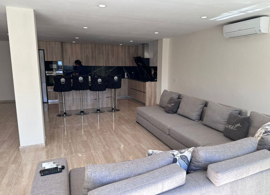 Reventa - House - Detached Villa - Marbella - Nueva Andalucia