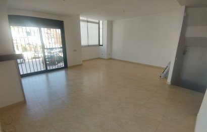 Resale - House - Semi-Detached House - Estepona - Cancelada
