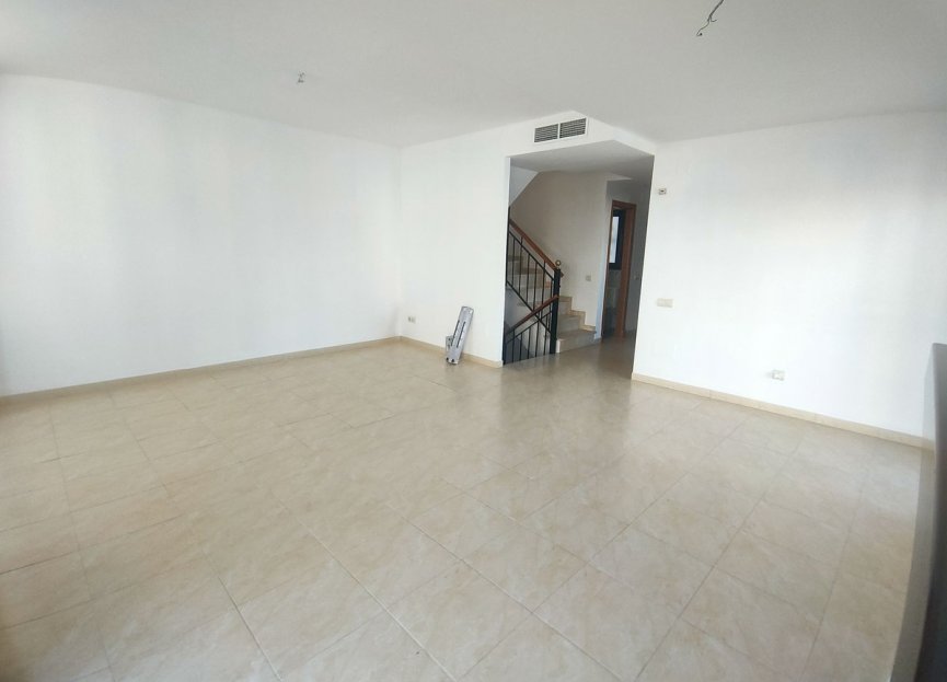 Resale - House - Semi-Detached House - Estepona - Cancelada