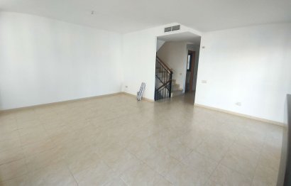 Resale - House - Semi-Detached House - Estepona - Cancelada