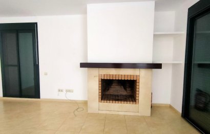 Resale - House - Semi-Detached House - Estepona - Cancelada