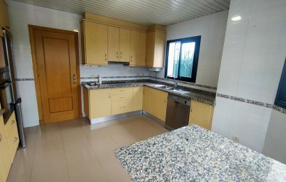 Resale - House - Semi-Detached House - Estepona - Cancelada