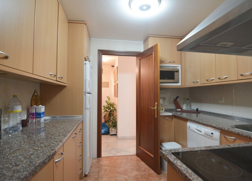Resale - Apartment - Middle Floor Apartment - Fuengirola - Los Boliches
