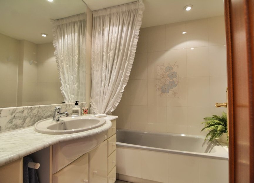 Resale - Apartment - Middle Floor Apartment - Fuengirola - Los Boliches