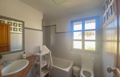 Reventa - House - Detached Villa - Marbella - Nueva Andalucia