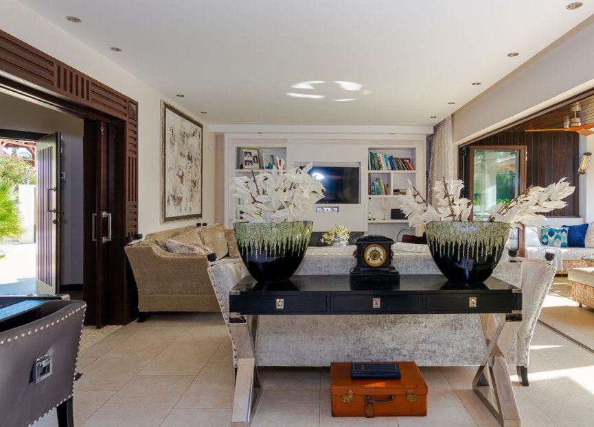 Reventa - House - Detached Villa - Marbella - Nueva Andalucia