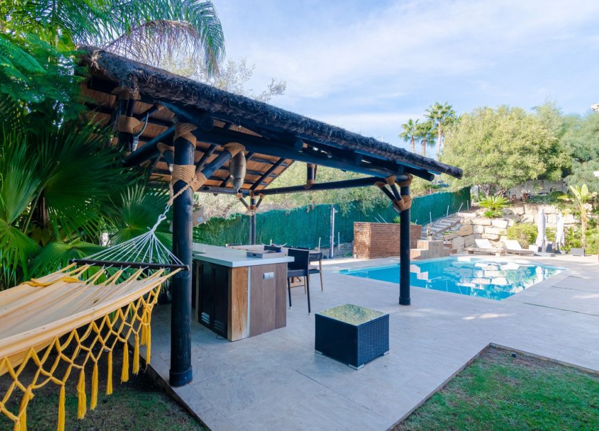 Reventa - House - Detached Villa - Marbella - Nueva Andalucia