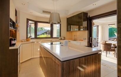 Reventa - House - Detached Villa - Marbella - Nueva Andalucia