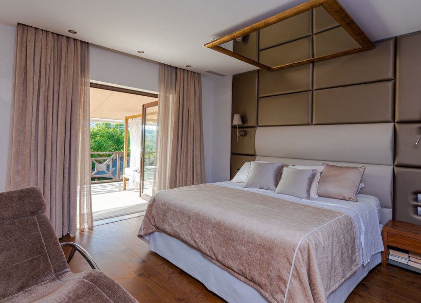 Reventa - House - Detached Villa - Marbella - Nueva Andalucia