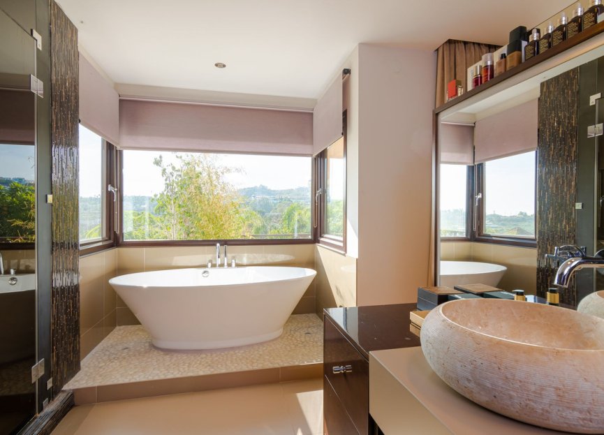 Reventa - House - Detached Villa - Marbella - Nueva Andalucia