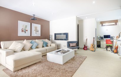 Reventa - House - Detached Villa - Marbella - Nueva Andalucia