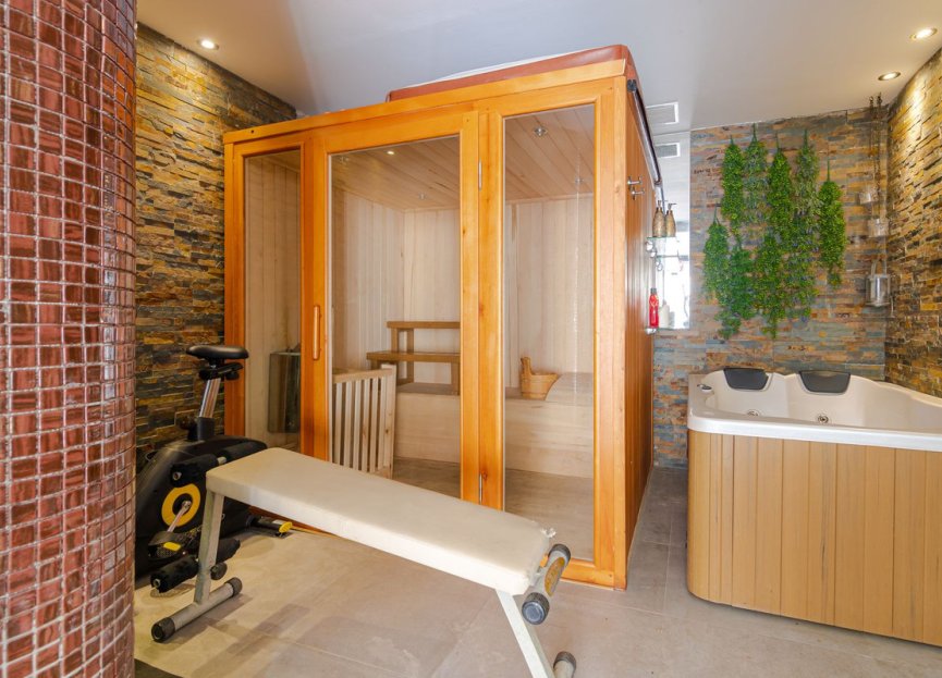 Reventa - House - Detached Villa - Marbella - Nueva Andalucia