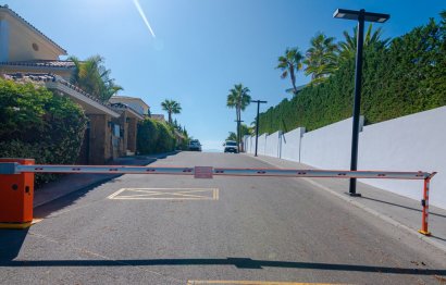 Reventa - House - Detached Villa - Marbella - Nueva Andalucia