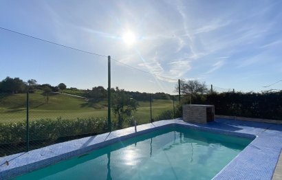 Resale - House - Semi-Detached House - Estepona - Estepona Centro