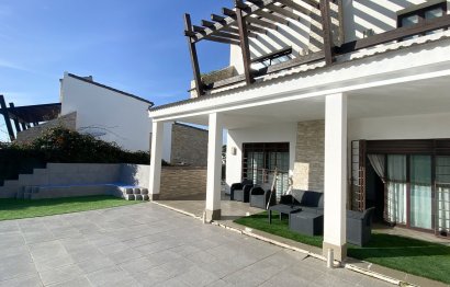 Resale - House - Semi-Detached House - Estepona - Estepona Centro