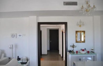 Resale - House - Semi-Detached House - Estepona - Estepona Centro