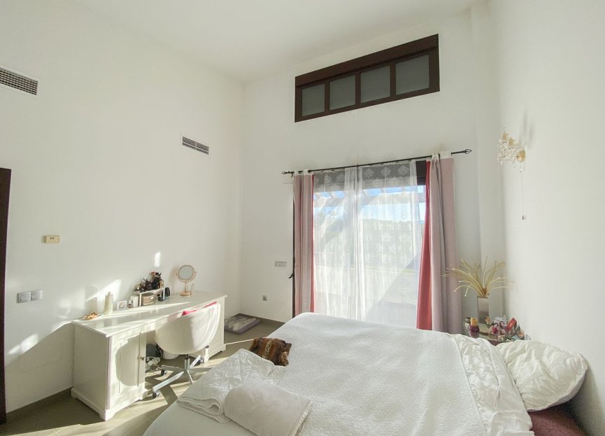 Resale - House - Semi-Detached House - Estepona - Estepona Centro